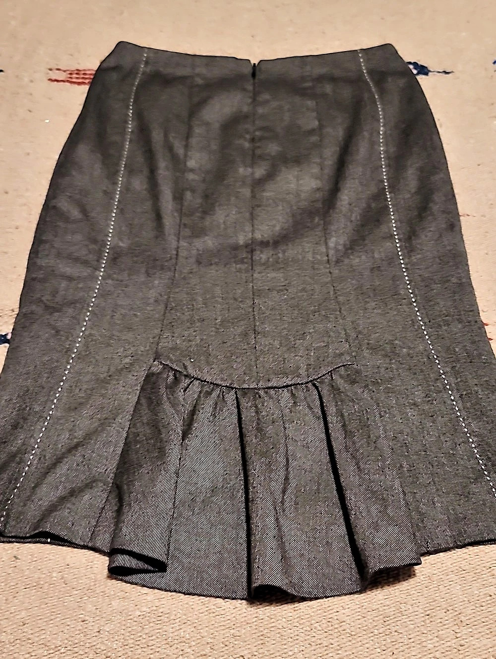 Rebecca Taylor Brown Pencil Skirt w Ruffle and Seam Detail Minimalist & Preppy - Picture 4 of 15